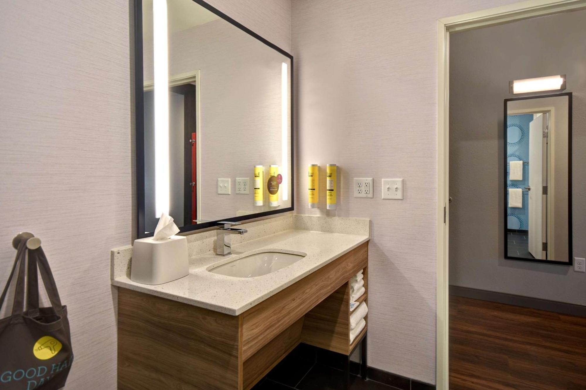 Hotel Tru By Hilton Auburn, In Esterno foto